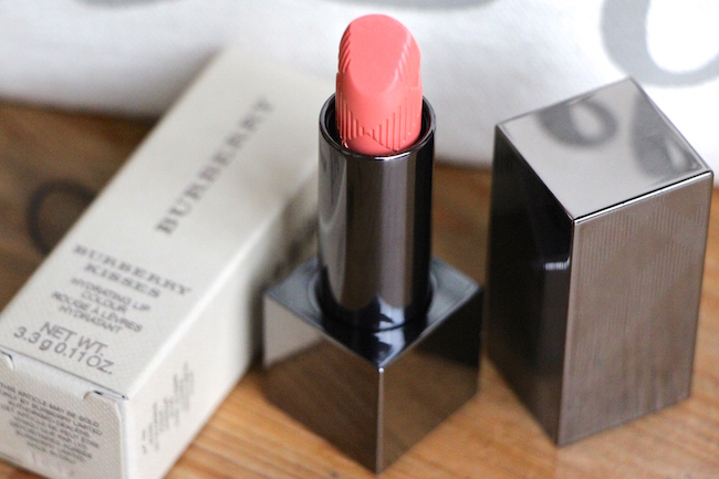 Burberry Cameo Rose (209) Kisses Sheer Lipstick Review & Swatches
